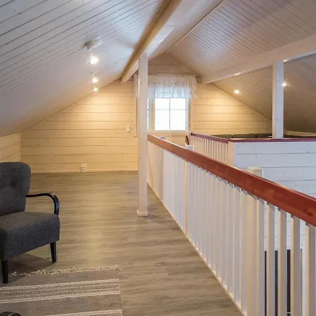 Roelli 2 By Interhome بيت للعطل Äkäslompolo